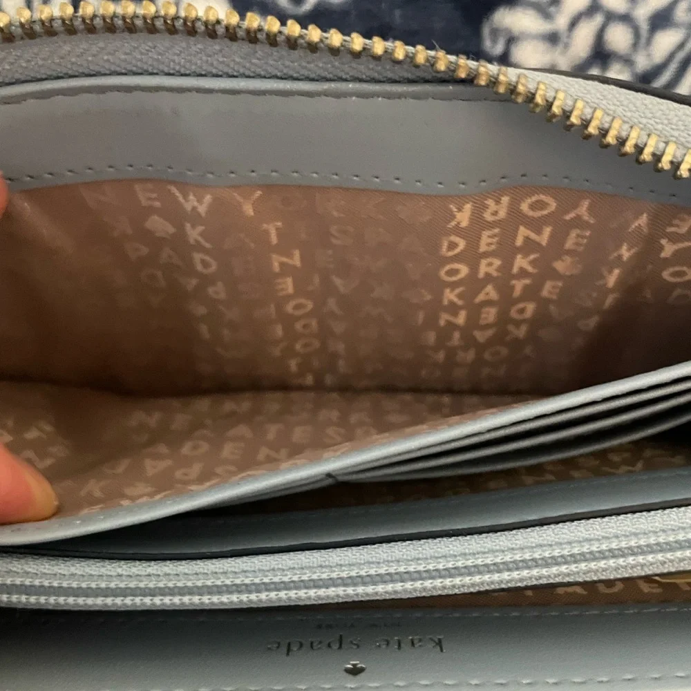 EXCELLENT CONDITION Kate Spade Large Continental Wallet in Light Blue - Picture 10 of 12